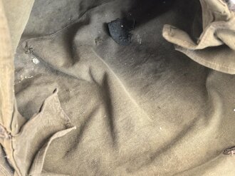 Kleidersack 31 für Angehörige der Wehrmacht. Stark getragenes Stück, leicht modifiziert
