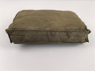 Kleidersack 31 für Angehörige der Wehrmacht. Ungetragenes Stück, ein Metallverschluss unvollständig