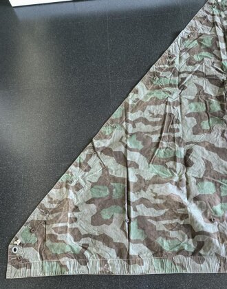 Zeltbahn 31 Wehrmacht. Farbfrisches Stück in gutem Gesamtzustand, mit Reichsbetriebsnummer