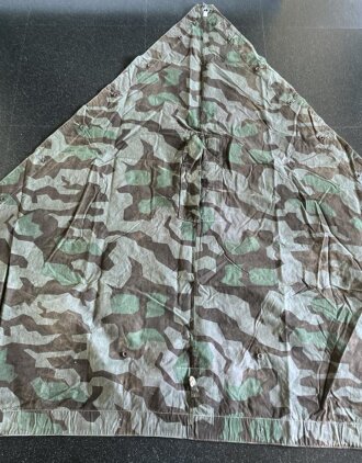 Zeltbahn 31 Wehrmacht. Farbfrisches Stück in gutem Gesamtzustand, mit Reichsbetriebsnummer