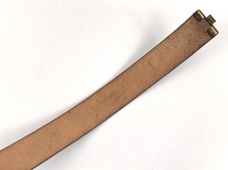 Brauner Koppelriemen für Angehörige von Parteiverbänden. Gesamtlänge 120cm