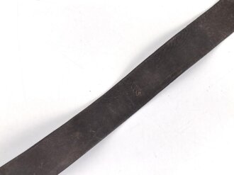 Kaiserreich und 1. Weltkrieg, Lackleder Koppelriemen. Gesamtlänge 97cm, angetrocknet