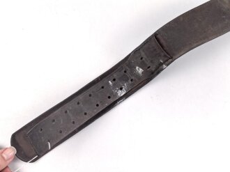 Kaiserreich und 1. Weltkrieg, Lackleder Koppelriemen. Gesamtlänge 97cm, angetrocknet