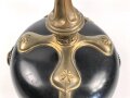 Bayern, Pickelhaube für einen Reserveoffizier der Chevaulegers. In allen Teilen original und zusammengehörig, Doppellöcher, vermutlich beim ändern vom Offizier zum Reserveoffiziersemblem.