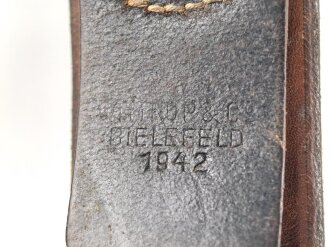 Koppelriemen für Mannschaften der Wehrmacht. Datiert 1942, eiserner Gegenhalt, Gesamtlänge 114cm