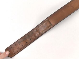 Koppelriemen für Mannschaften der Wehrmacht. Datiert 1942, eiserner Gegenhalt, Gesamtlänge 114cm