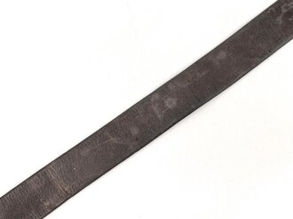 Koppelriemen für Mannschaften der Wehrmacht. Leichtmetall Gegenhalt, datiert 1935, Kammerstück I.R. 7. Gesamtlänge 94cm