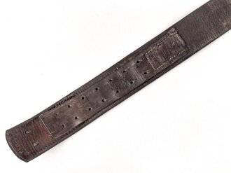 Koppelriemen für Mannschaften der Wehrmacht. Leichtmetall Gegenhalt, datiert 1935, Kammerstück I.R. 7. Gesamtlänge 94cm