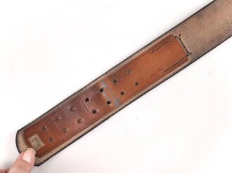 Koppelriemen für Angehörige von Parteiverbänden. geschwärztes Leder mit RZM Stempelung, Gesamtlänge 85cm