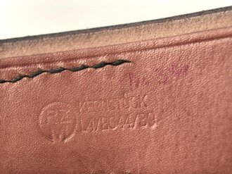 Koppelriemen für Angehörige von Parteiverbänden. geschwärztes Leder mit RZM Stempelung, Gesamtlänge 85cm