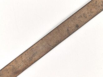 Zweidornkoppel für Offiziere des Heeres. Ungeschwärztes Leder, Höhe 43mm, Gesamtlänge 112cm