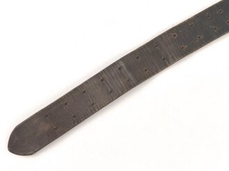 Zweidornkoppel für Offiziere des Heeres. Geschwärztes Leder, Höhe 42mm, Gesamtlänge 120cm