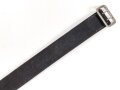 Zweidornkoppel für Führer von Parteiverbänden. Schwarzes Leder, Höhe 44mm, die Schließe und der Riemen mit RZM Markierung.  Gesamtlänge 112cm