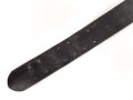 Zweidornkoppel für Führer bzw. Offiziere. Schwarzes Leder, Höhe 53mm, Gesamtlänge 101cm
