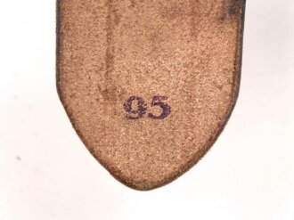 Zweidornkoppel für Führer von Parteiverbänden. Braunes Leder, Höhe 45mm, die Schließe  und der Riemen mit RZM Markierung.  Gesamtlänge 114cm