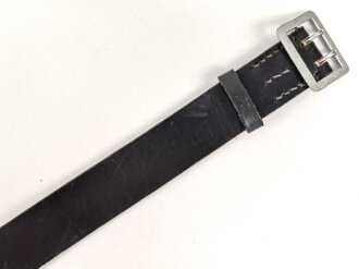 Deutschland nach 1945, Zweidornkoppel für Offiziere zum Beispiel des Bundesgrenzschutz. Höhe 45mm, Gesamtlänge 116cm