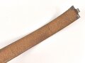 Koppelriemen für Angehörige von Parteiverbänden. Ungeschwärztes Leder, Gesamtlänge 95cm,  defekt