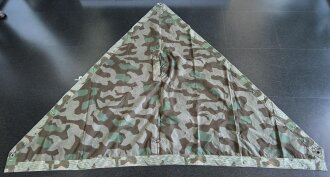 Zeltbahn 31 Wehrmacht. getragenes Stück, farbfrisch, mit zusätzlichen , angenieteten Knöpfen versehen