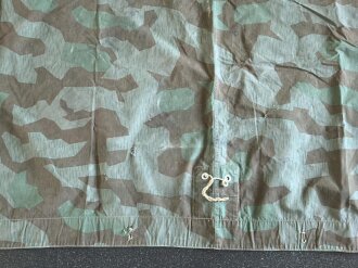 Zeltbahn 31 Wehrmacht. getragenes Stück, farbfrisch, mit zusätzlichen , angenieteten Knöpfen versehen