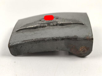 Koppelschloss für Angehörige des Luftschutz. Eisen lackiert, datiert 1942. Guter Zustand