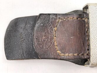 Polizei III.Reich. Koppelschloss für Mannschaften und Unteroffiziere von Dransfeld & Co. Menden 1940. Rückseite wirkt schwammig geprägt, muß bei dem Hersteller so sein..