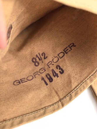 Paar Handschuhe für Kradmelder der Wehrmacht. Sandfarbenes, relativ dünnes Material, datiert 1943. Habe ich noch nie gesehen