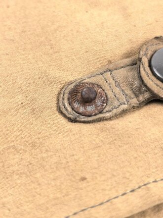 Paar Handschuhe für Kradmelder der Wehrmacht. Sandfarbenes, relativ dünnes Material, datiert 1943. Habe ich noch nie gesehen