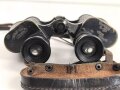 Dienstglas 6 x 30 Wehrmacht. Frühes Stück von Spindler & Hoyer Göttingen, mit defektem Trageriemen und Regenschutzdeckel. Klare Durchsicht, deutliche Strichplatte