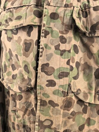 Österreich, Tarnjacke Modell 1957, stark getragenes...