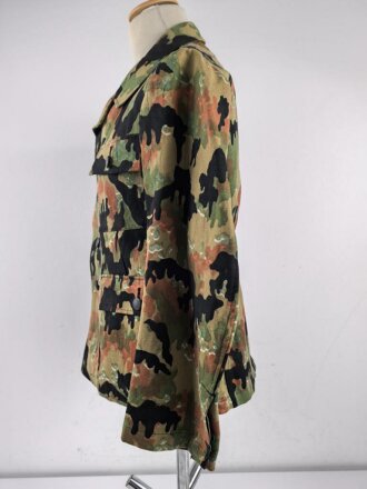 Waffen SS, Tarnfeldbluse im Leibermuster. Ältere Museumsanfertigung