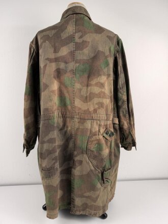 Fallschirmjäger "Knochensack" Ältere Museumsanfertigung, der Brustadler original ?