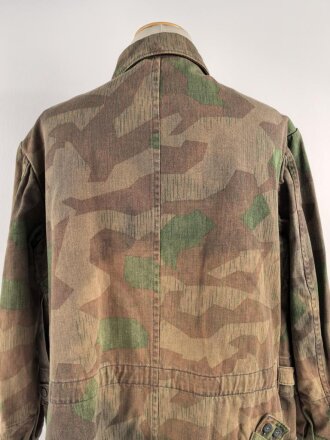 Fallschirmjäger "Knochensack" Ältere Museumsanfertigung, der Brustadler original ?