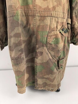 Fallschirmjäger "Knochensack" Ältere Museumsanfertigung, der Brustadler original ?