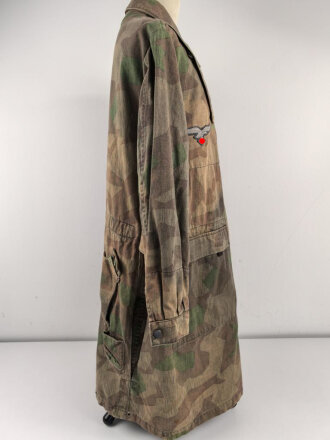 Fallschirmjäger "Knochensack" Ältere Museumsanfertigung, der Brustadler original ?