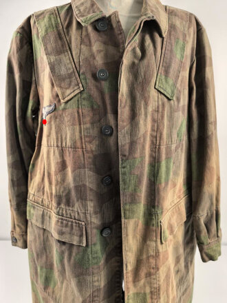 Fallschirmjäger "Knochensack" Ältere Museumsanfertigung, der Brustadler original ?