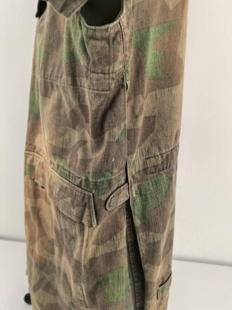 Fallschirmjäger "Knochensack" Ältere Museumsanfertigung, der Brustadler original ?