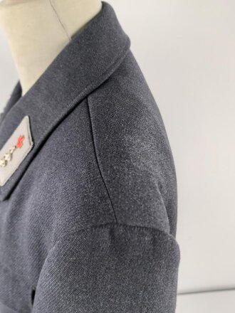 Deutschland nach 1945, Deutsches Rotes Kreuz, Dienstjacke alter Art in sehr gutem Zustand, Eigentumstück