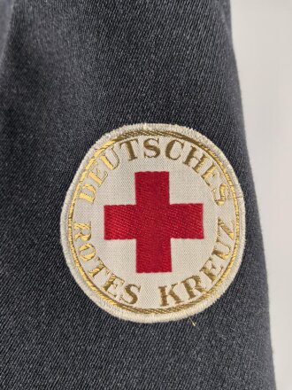 Deutschland nach 1945, Deutsches Rotes Kreuz, Dienstjacke alter Art in sehr gutem Zustand, Eigentumstück