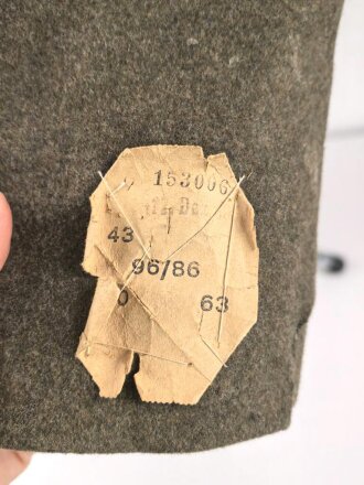 Reichsarbeitsdienst , Dienstrock in gutem Zustand. Kammerstück mit original vernähten Kragenspiegeln, der Ärmelspaten vermutlich neuzeitlich angebracht
