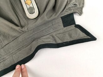 Heer, Feldbluse Modell 1936 aus leichten Sommerstoff. Eigentumstück für einen Offizier in der Heeresverwaltung. Sehr guter Zustand, alle Effekten original vernäht
