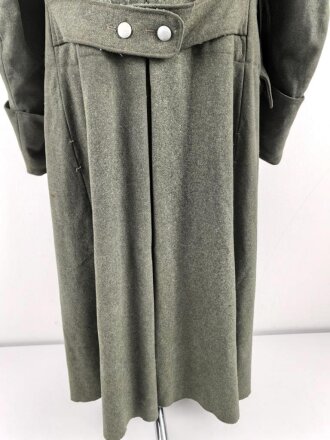 Heer, Mantel für Mannschaften Modell 1940. Getragenes Kammerstück , ungereinigt, die zweite Knopfreihe abgetrennt.