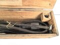 Gasschutz / Luftschutz Entgiftungsspritze in Umverpackung, ungebrauchtes Stück, die Gebrauchsanweisung mit Druckvermerk von 1944