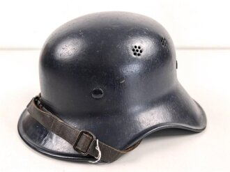 Stahlhelm Luftschutz. Einteiliges Modell, Originallack, hatte nie ein Emblem