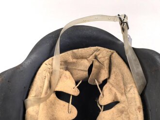 Stahlhelm Luftschutz.  Originallack, hatte nie ein Emblem. Kinnriemen aus Kunststoff, NS 64