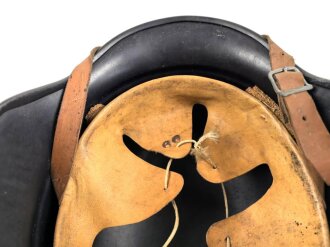 Stahlhelm Luftschutz. In allen Teilen Original und zusammengehörig,  Q 68
