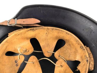Stahlhelm Luftschutz. In allen Teilen Original und zusammengehörig,  Q 68