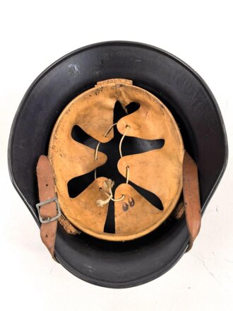 Stahlhelm Luftschutz. In allen Teilen Original und zusammengehörig,  Q 68