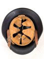 Stahlhelm Luftschutz. In allen Teilen Original und zusammengehörig,  Q 68