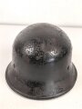 Stahlhelm Luftschutz. In allen Teilen Original und zusammengehörig,  Eher ungewöhnliches Modell, stärkere Gebrauchsspuren