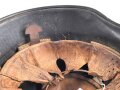 Stahlhelm Luftschutz. In allen Teilen Original und zusammengehörig,  Eher ungewöhnliches Modell, das man eher von der Feuerwehr kennt. Dunkelblauer Originallack